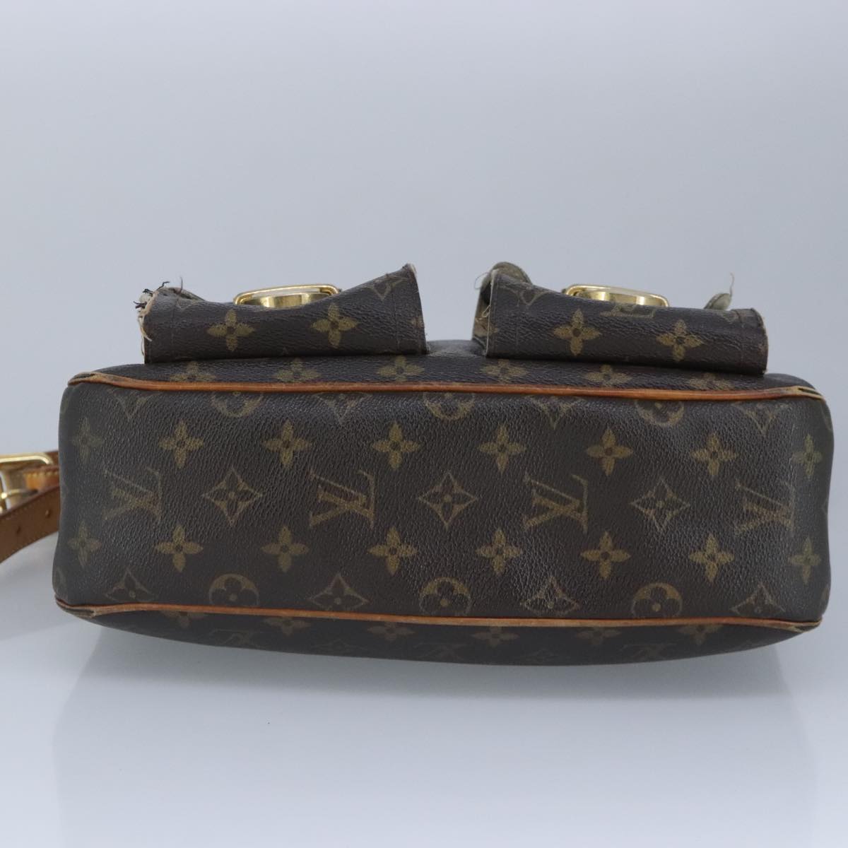 LOUIS VUITTON Monogram Hudson GM Shoulder Bag M40045 LV Auth 99282