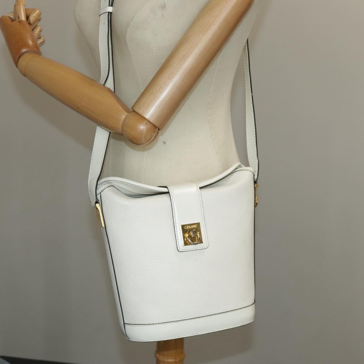 CELINE Shoulder Bag Leather White Gold Auth 99394