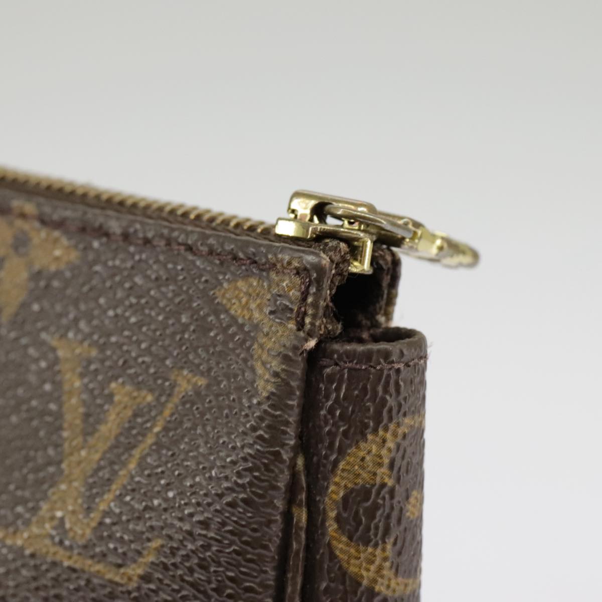 LOUIS VUITTON Monogram Pochette Accessoires Pouch M51980 LV Auth 99401