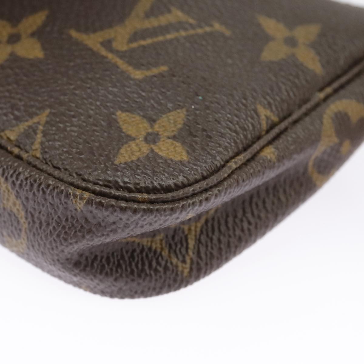 LOUIS VUITTON Monogram Mini Pochette Accessoires Pouch M58009 LV Auth 99402