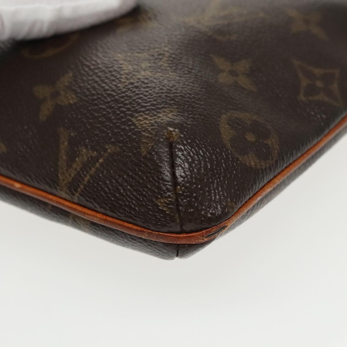 LOUIS VUITTON Monogram Partition Pouch M51901 LV Auth 99403