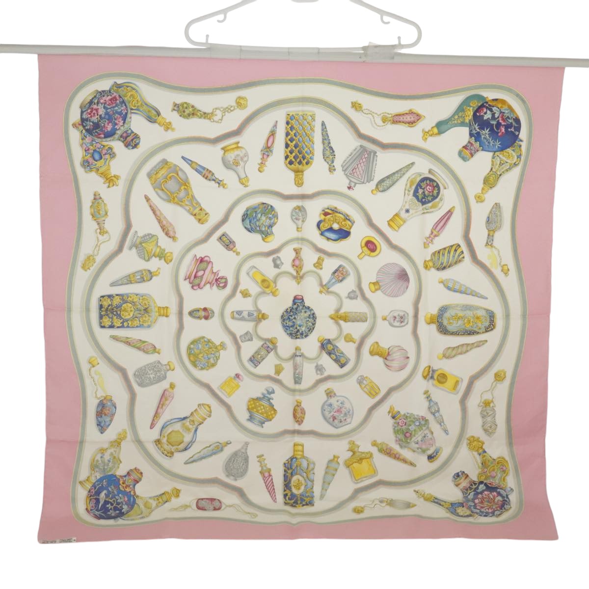 HERMES Carre 90 Scarf ""Pourvu qu'on ait l'ivresse..."" Silk Pink Auth 99503