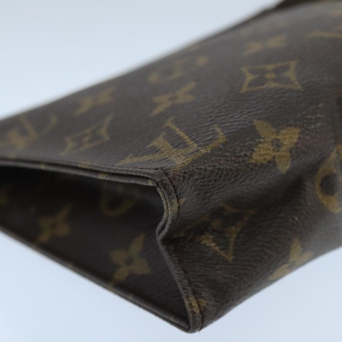 LOUIS VUITTON Monogram Poche Toilette 19 Pouch M47544 LV Auth 99639