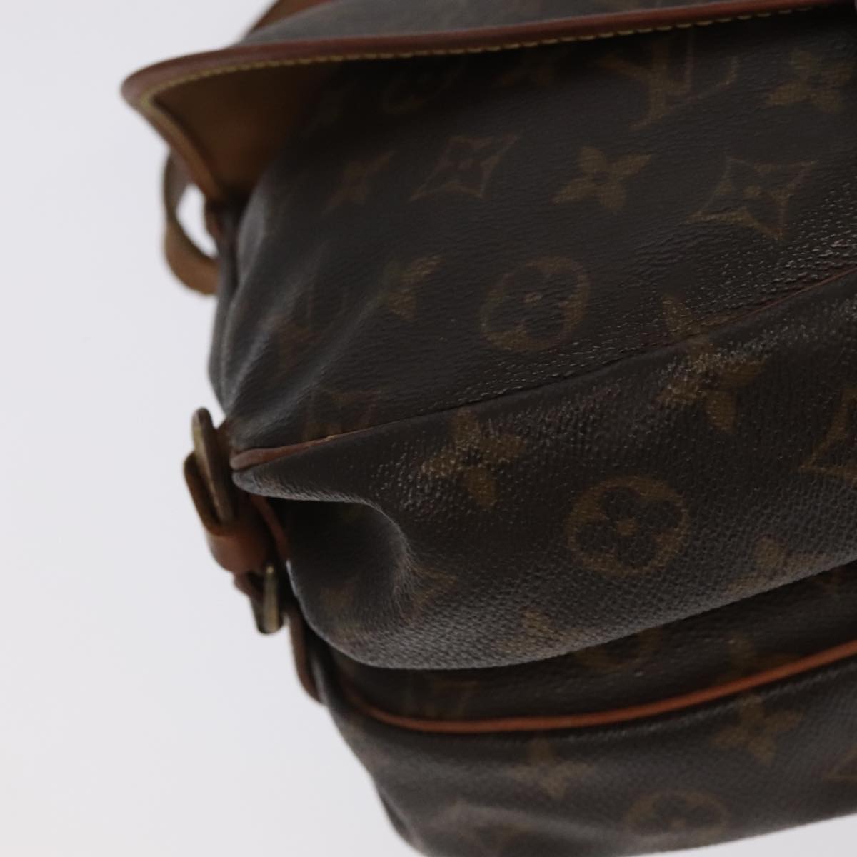 LOUIS VUITTON Monogram Saumur 30 Shoulder Bag M42256 LV Auth 99734