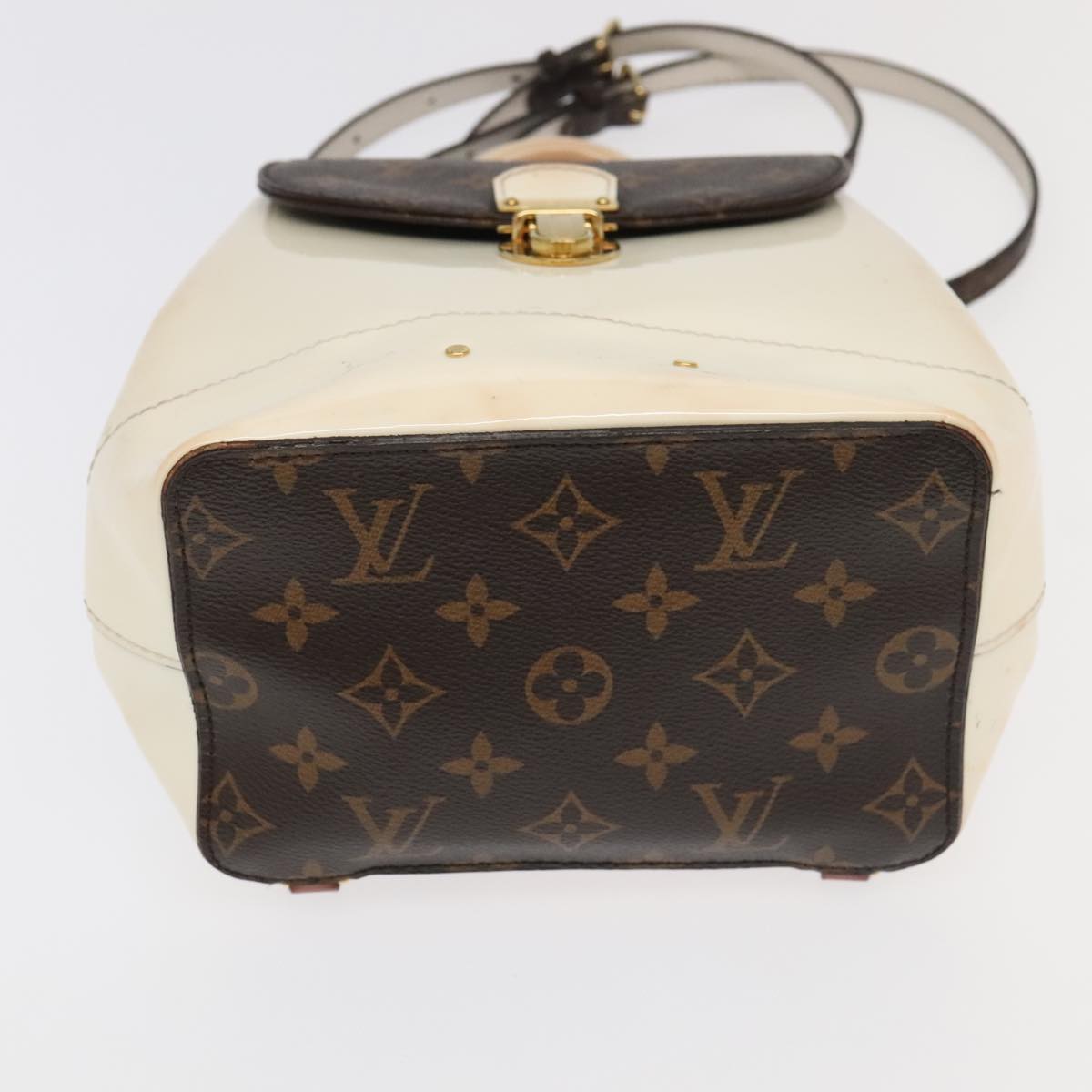 LOUIS VUITTON Monogram Vernis Hot Spring Snow Backpack White M53548 Auth 99762