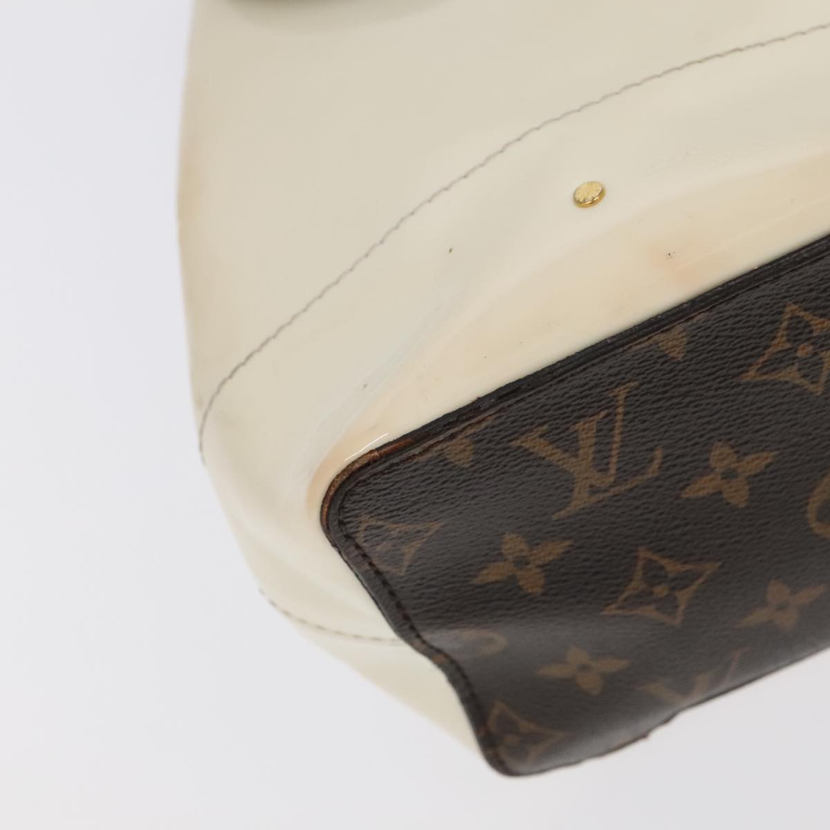 LOUIS VUITTON Monogram Vernis Hot Spring Snow Backpack White M53548 Auth 99762