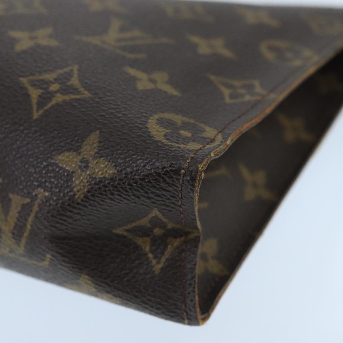 LOUIS VUITTON Monogram Poche Toilette 26 Pouch M47542 LV Auth 99782