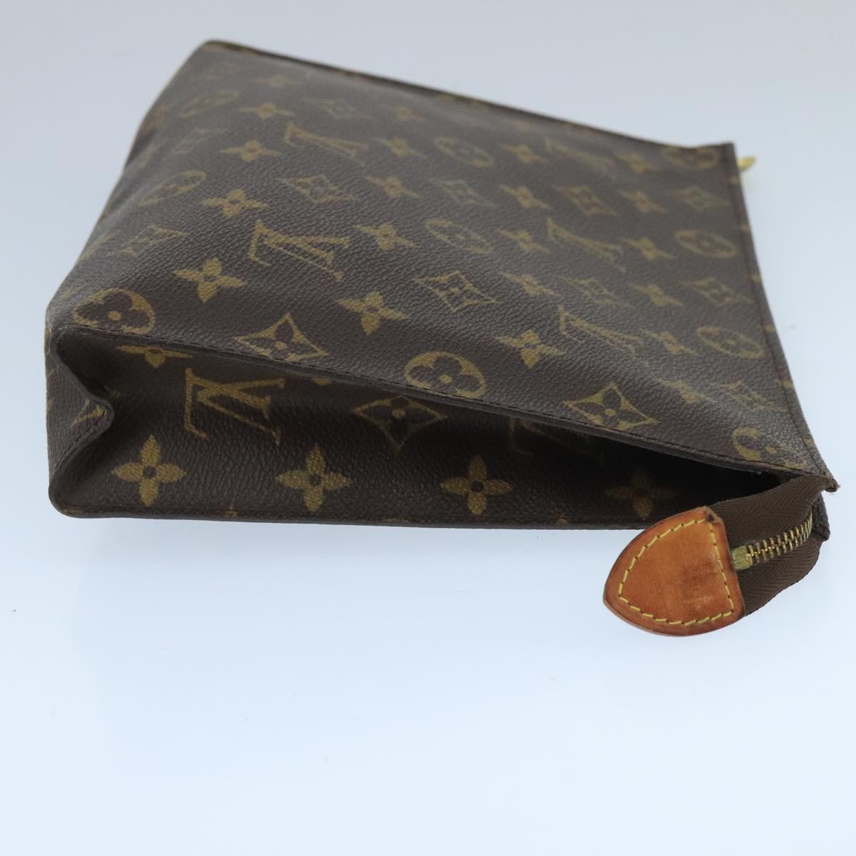 LOUIS VUITTON Monogram Poche Toilette 26 Pouch M47542 LV Auth 99783