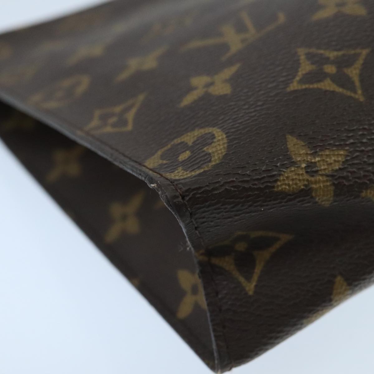 LOUIS VUITTON Monogram Poche Toilette 26 Pouch M47542 LV Auth 99783