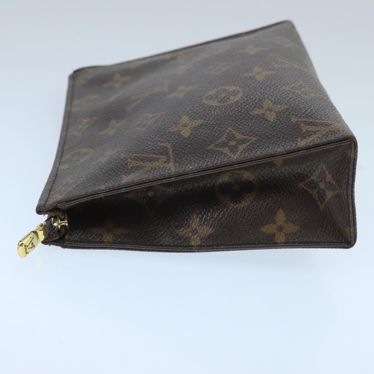 LOUIS VUITTON Monogram Poche Toilette 19 Pouch M47544 LV Auth 99818