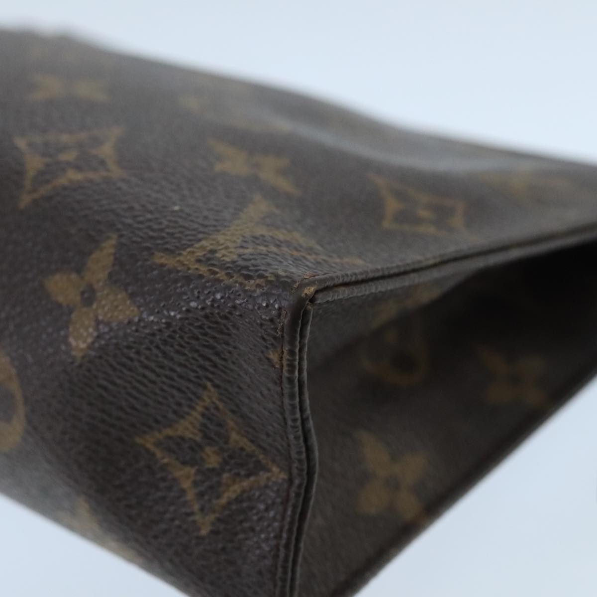 LOUIS VUITTON Monogram Poche Toilette 19 Pouch M47544 LV Auth 99818