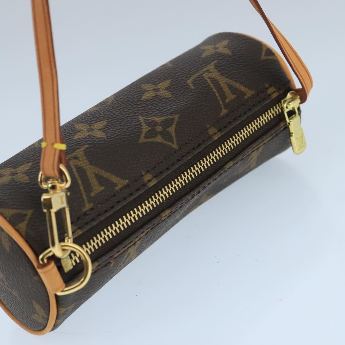 LOUIS VUITTON Monogram Papillon Pouch LV Auth 99822