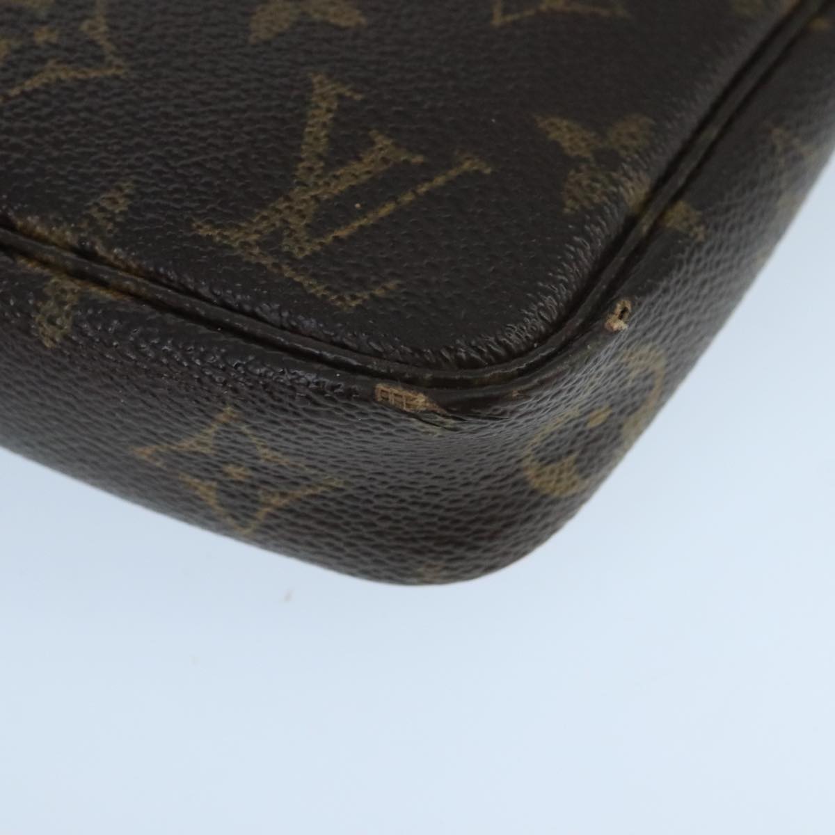 LOUIS VUITTON Monogram Pochette Accessoires Pouch M51980 LV Auth 99826