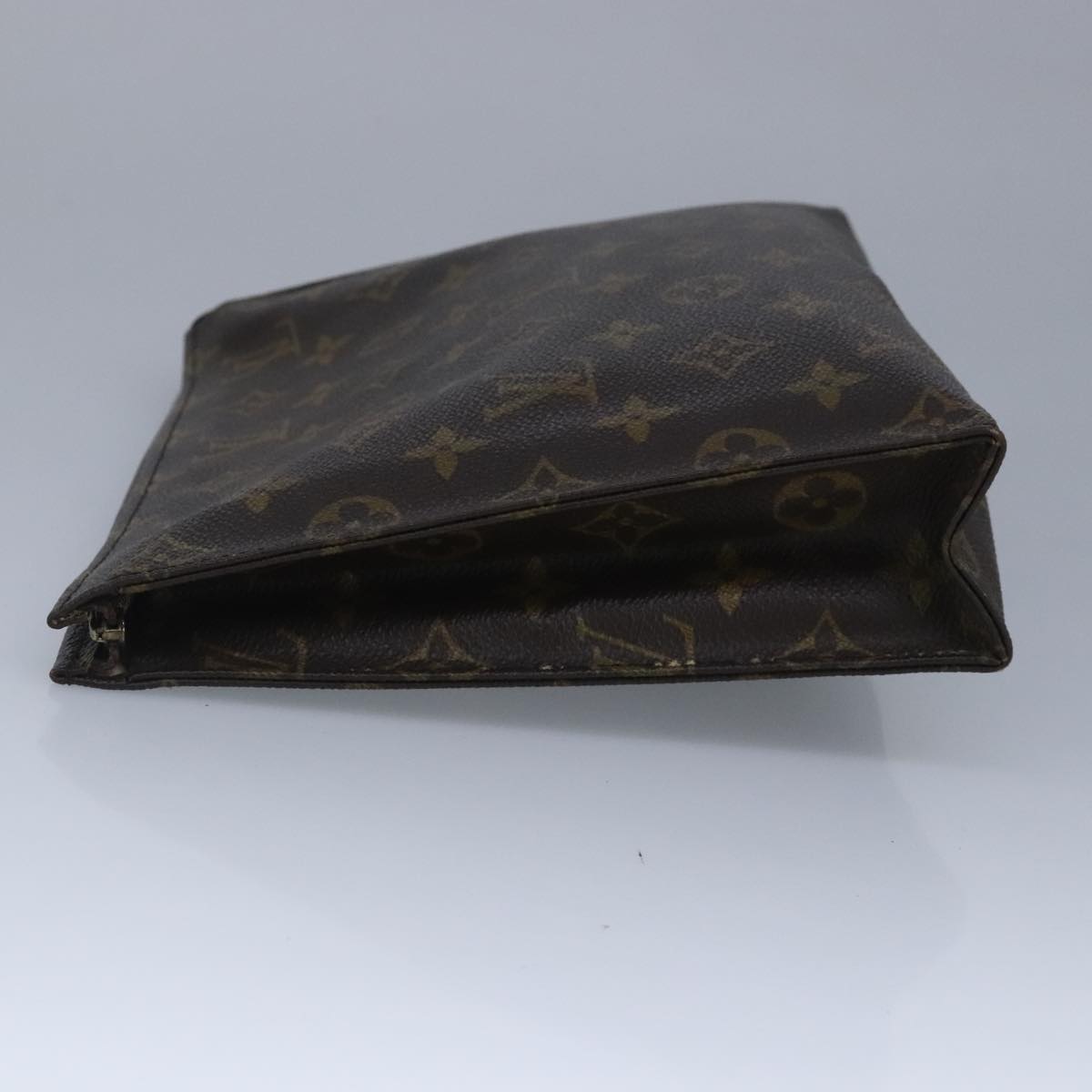 LOUIS VUITTON Monogram Poche Toilette 26 Pouch M47542 LV Auth 99831