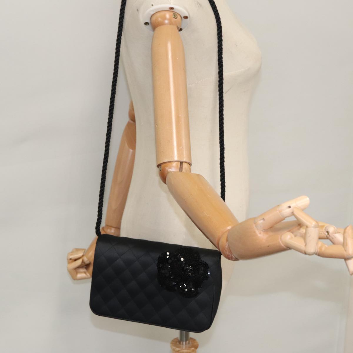 CHANEL Matelasse Sequin Flower Shoulder Bag Satin Black CC Auth 99855V