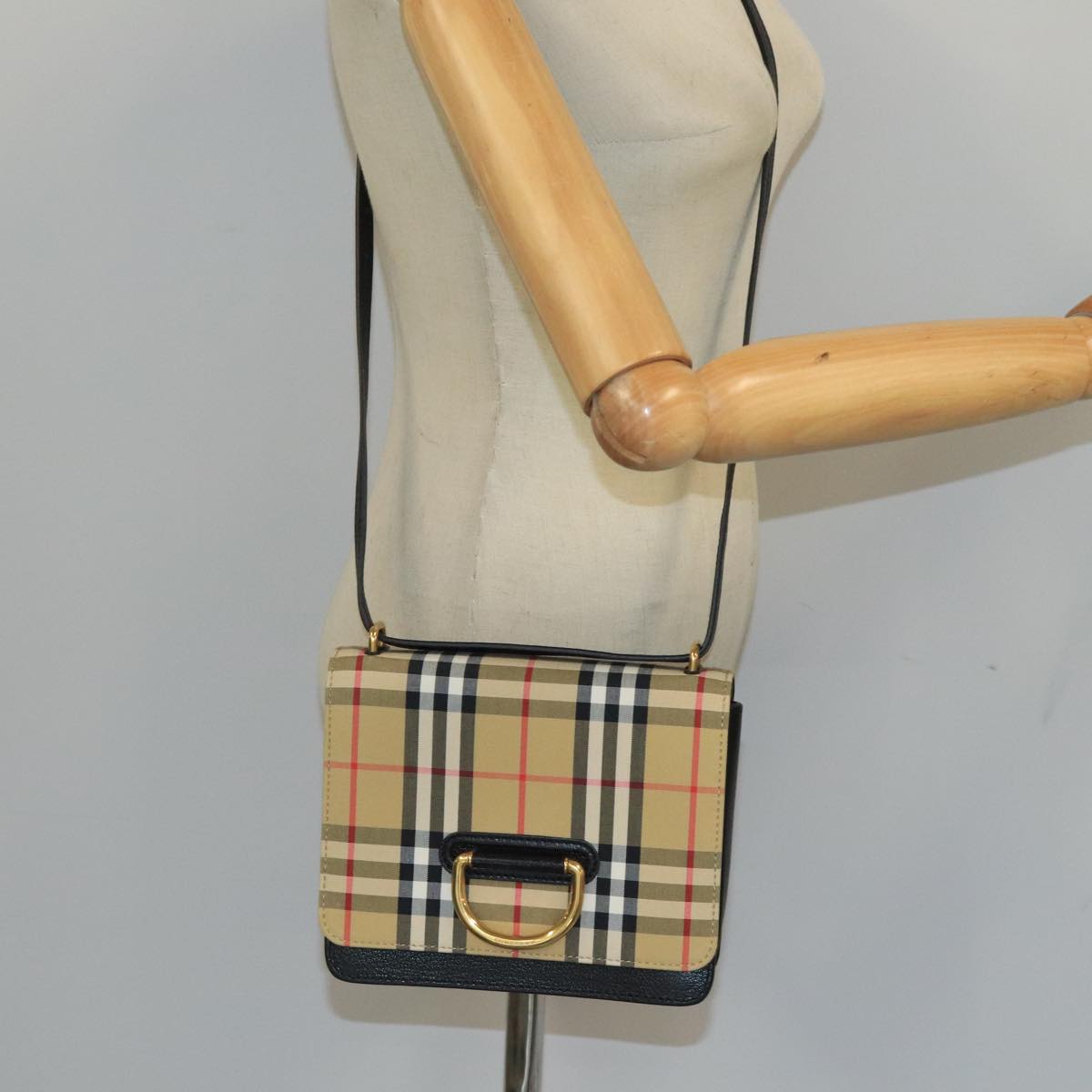 BURBERRY Nova Check Shoulder Bag Canvas Beige Black Auth 99865