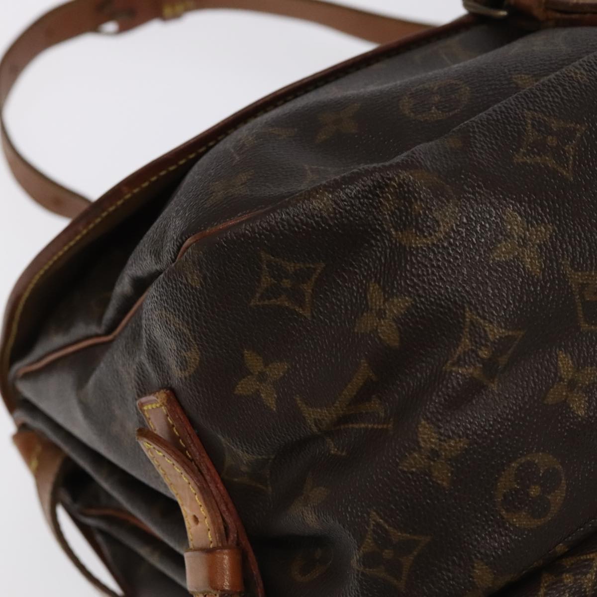 LOUIS VUITTON Monogram Saumur 35 Shoulder Bag M42254 LV Auth 99868