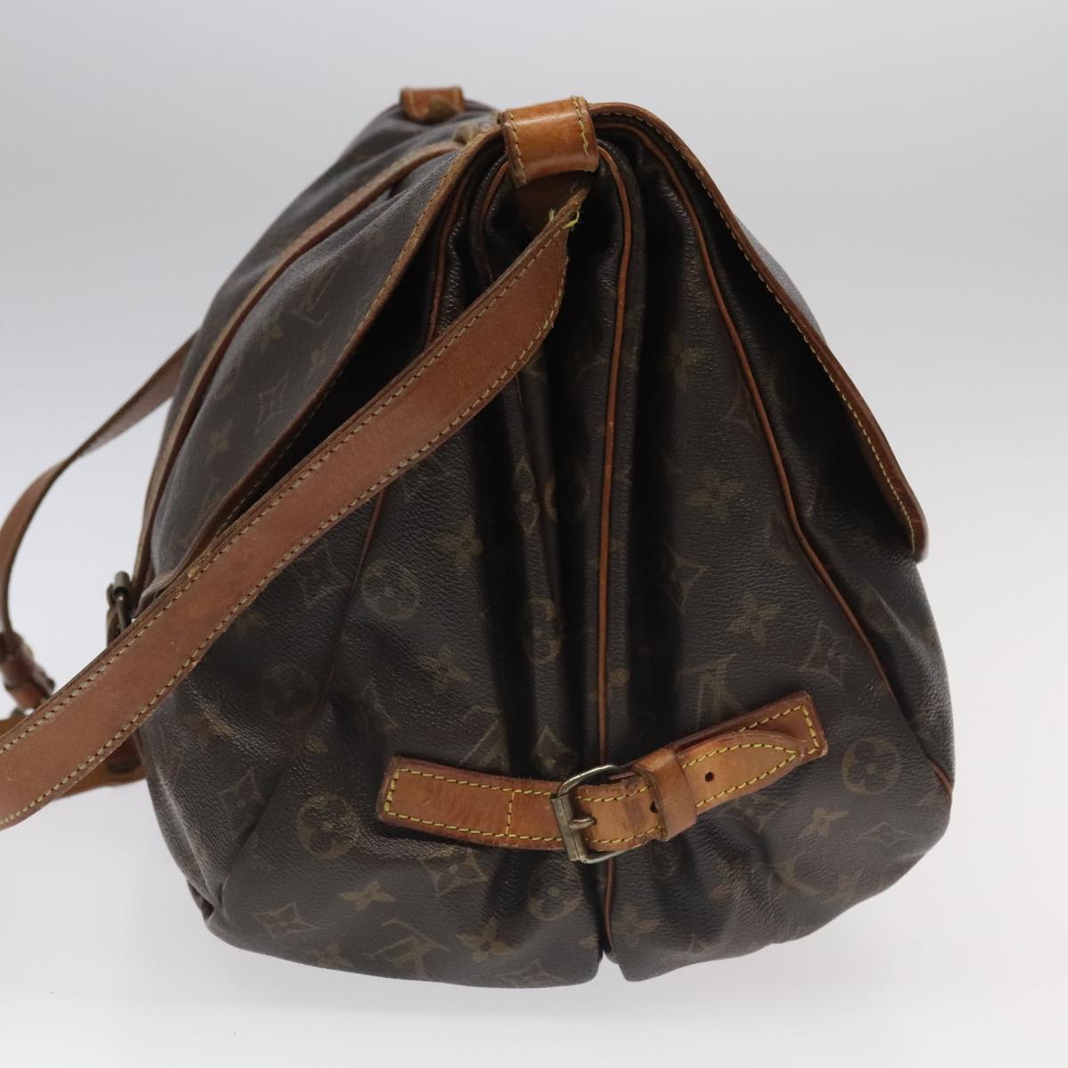 LOUIS VUITTON Monogram Saumur 35 Shoulder Bag M42254 LV Auth 99868