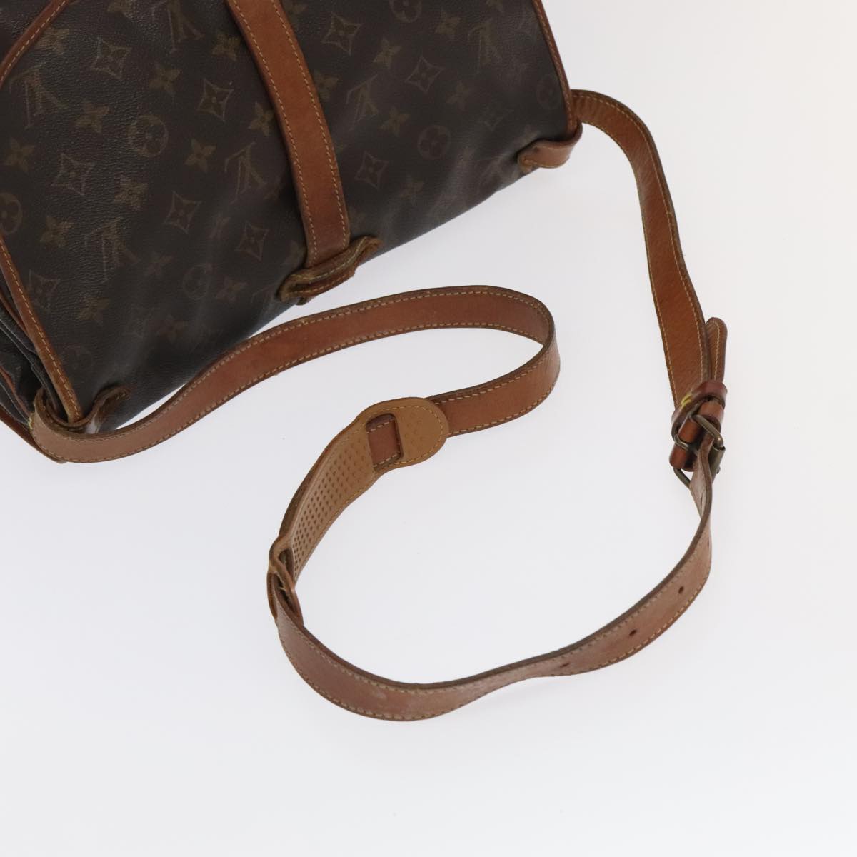 LOUIS VUITTON Monogram Saumur 35 Shoulder Bag M42254 LV Auth 99868