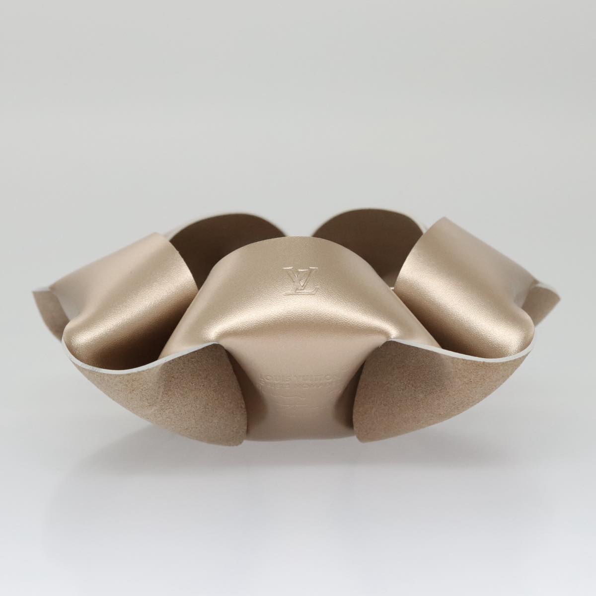 LOUIS VUITTON Origami Bowl PM Accessory Case Leather Gold R95669 LV Auth 99907A