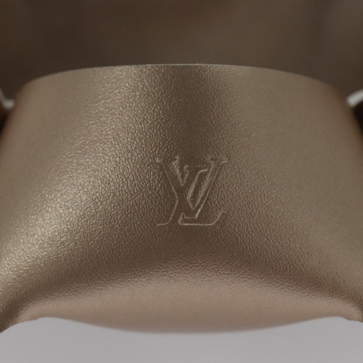 LOUIS VUITTON Origami Bowl PM Accessory Case Leather Gold R95669 LV Auth 99907A