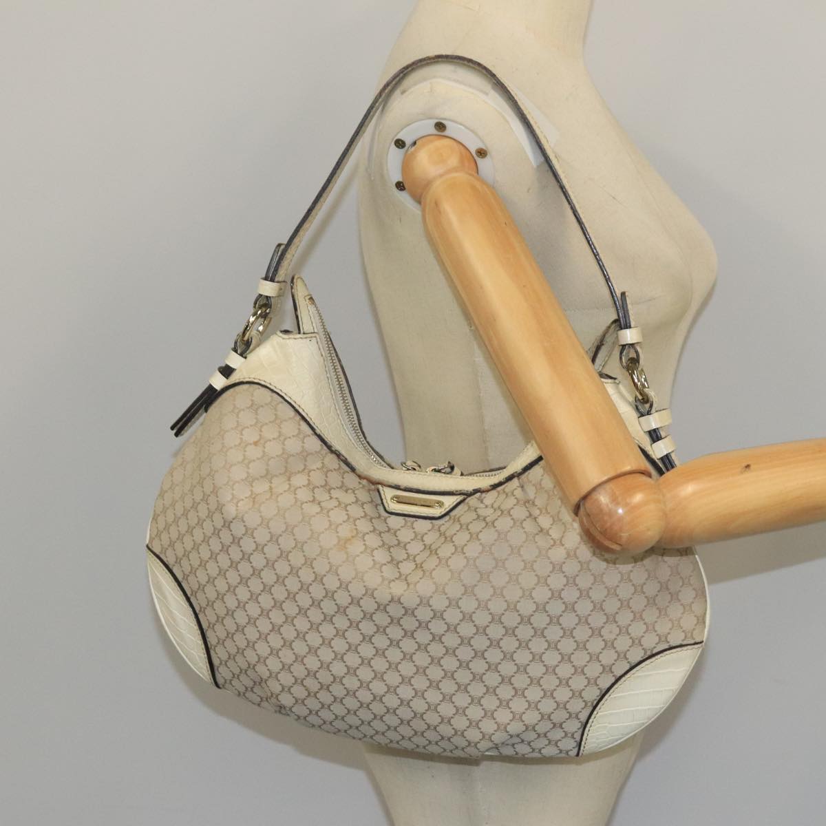 CELINE Macadam Canvas Shoulder Bag Beige Auth 99925