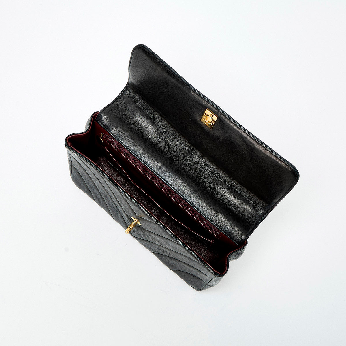 CHANEL V-stitch circa 1992 Handbag Black Lamb Skin Auth