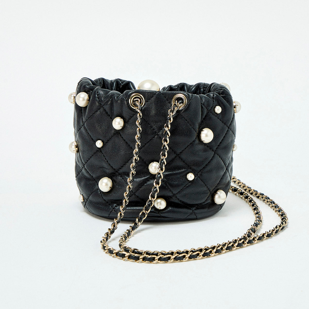 CHANEL Matelasse ChainPouch 2021 Shoulder Bag Black Gold Lamb Skin Auth