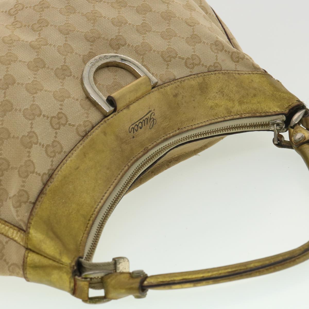 GUCCI GG Canvas Shoulder Bag Beige Gold Auth ac1412