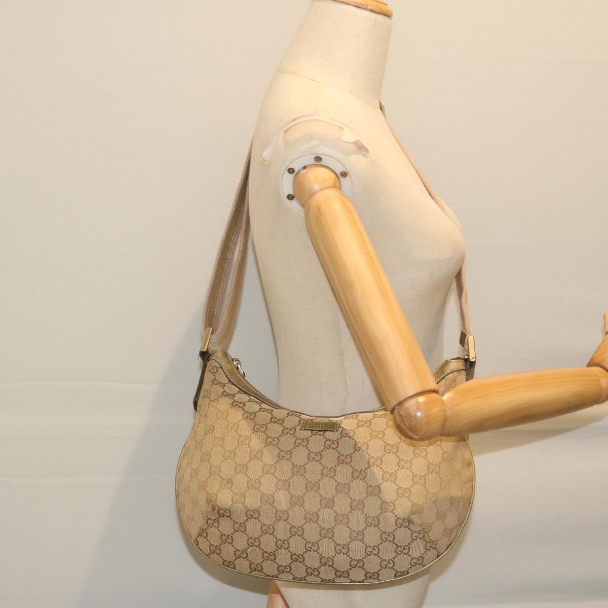 GUCCI GG Canvas Sherry Line Shoulder Bag Beige Gold pink 181092 Auth ac2524