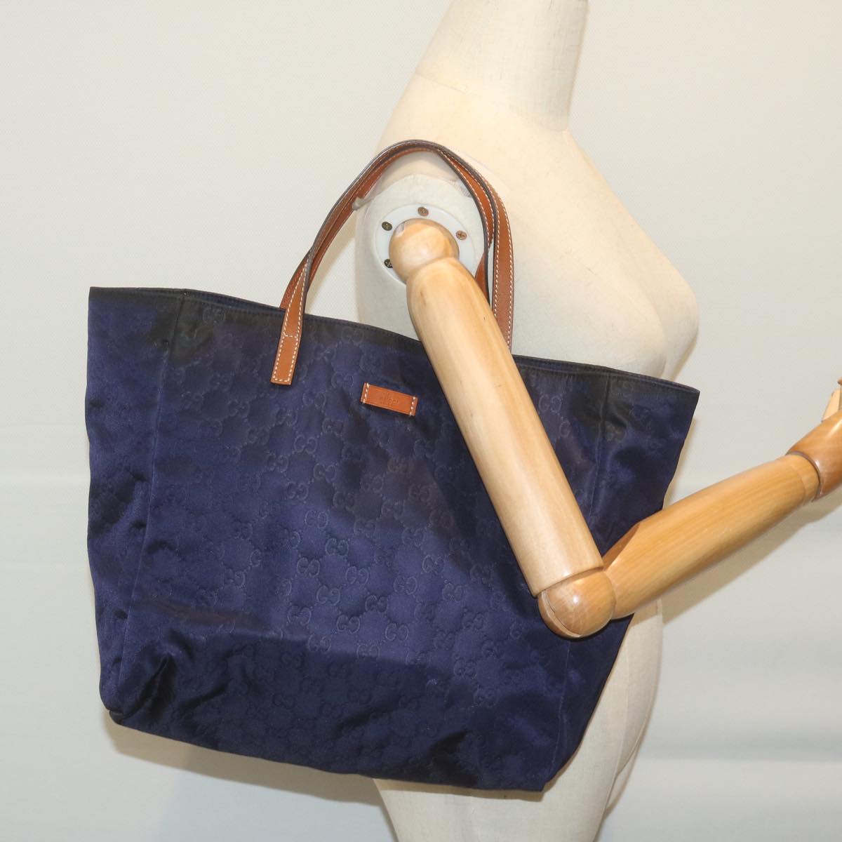 GUCCI GG Canvas Tote Bag Navy 282439 Auth ac2645