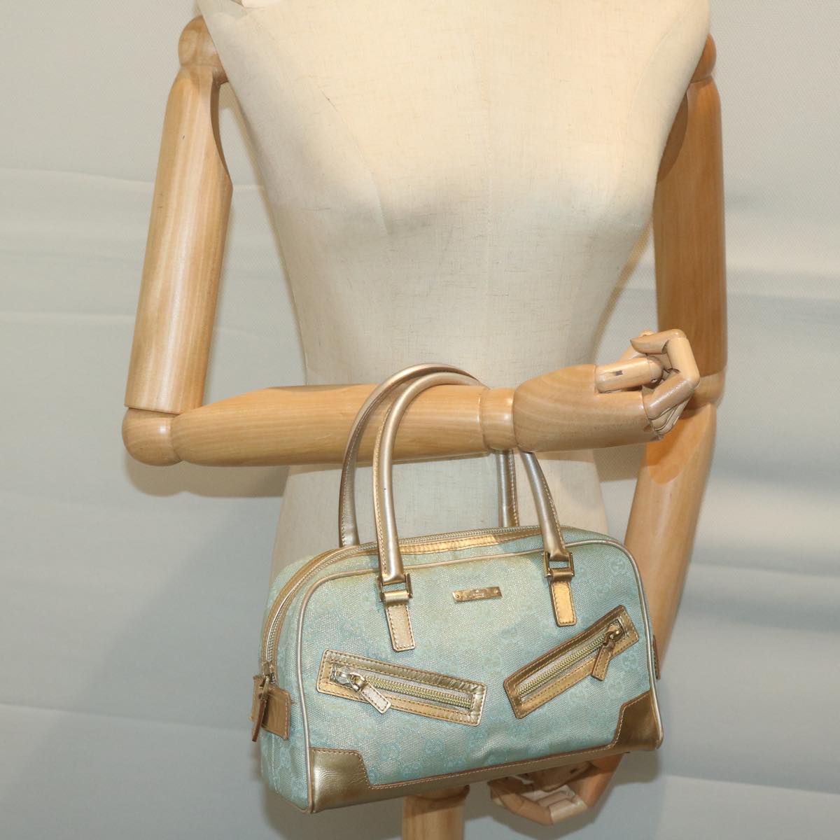 GUCCI GG Canvas Hand Bag Light Blue Gold Tone Auth ac2720