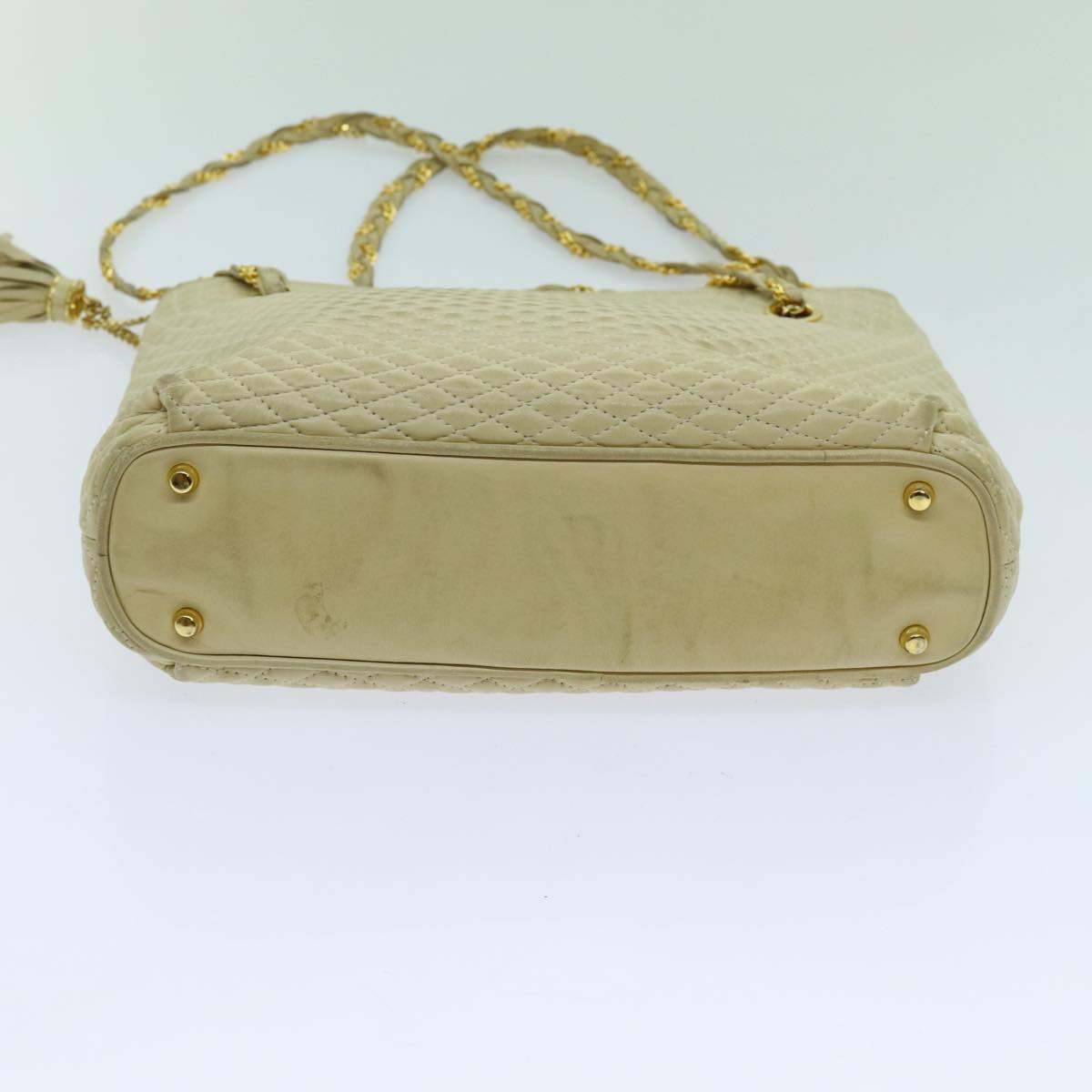 BALLY Quilted Chain Shoulder Bag Leather Beige Auth ac2905