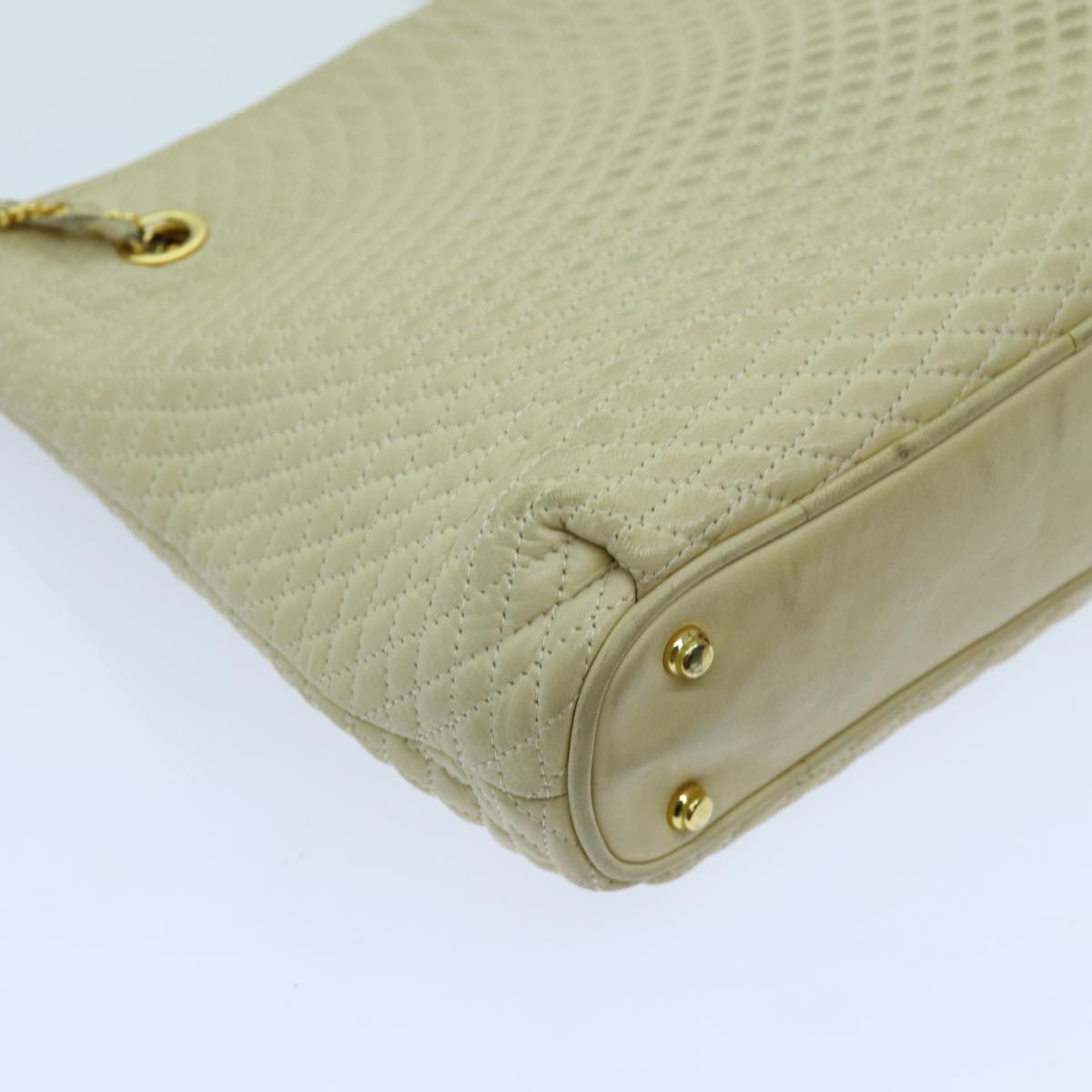 BALLY Quilted Chain Shoulder Bag Leather Beige Auth ac2905