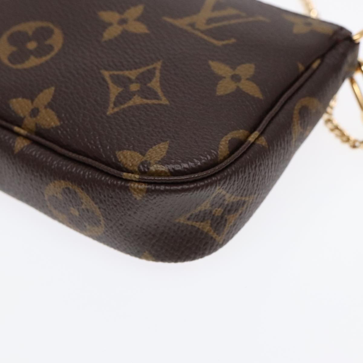 LOUIS VUITTON Monogram Vivienne Mini Pochette Accessoires M69976 LV Auth ac3272