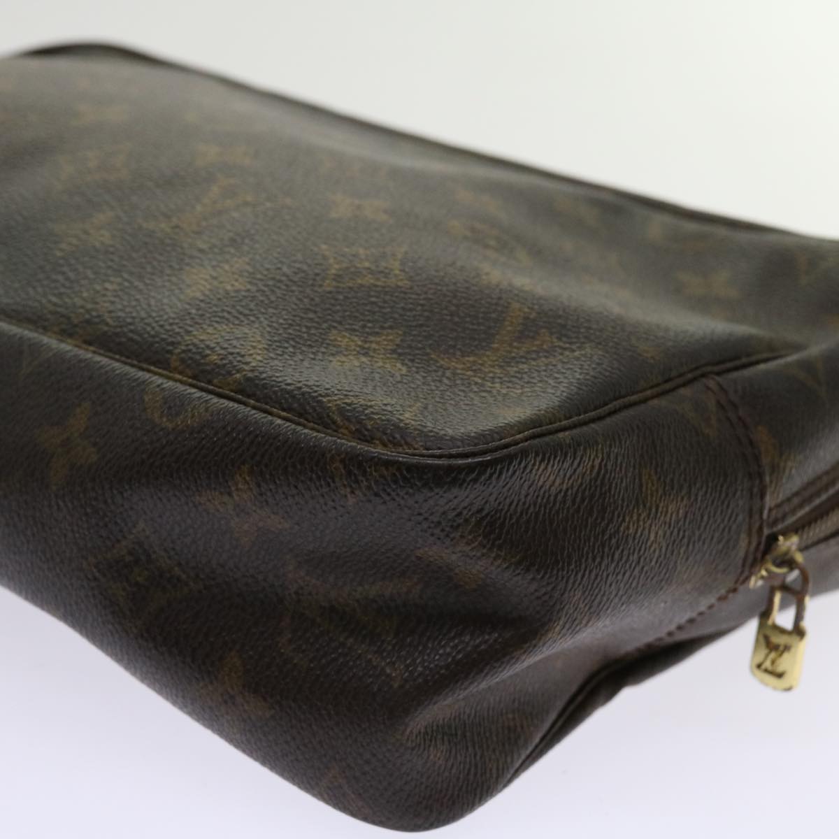 LOUIS VUITTON Monogram Trousse Toilette 28 Clutch Bag M47522 LV Auth ai722