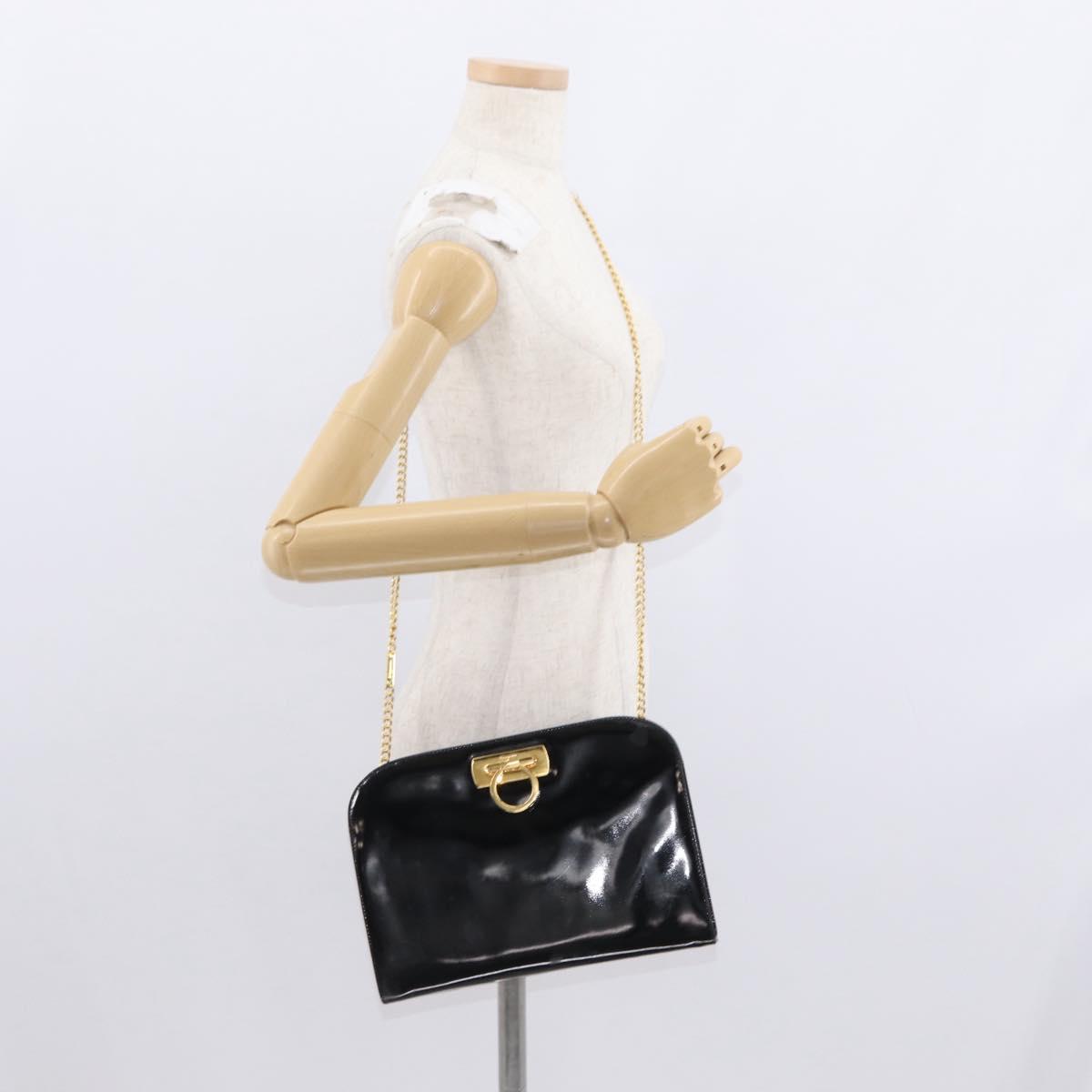 Salvatore Ferragamo Chain Gancini Shoulder Bag Enamel Black Gold Auth am10237