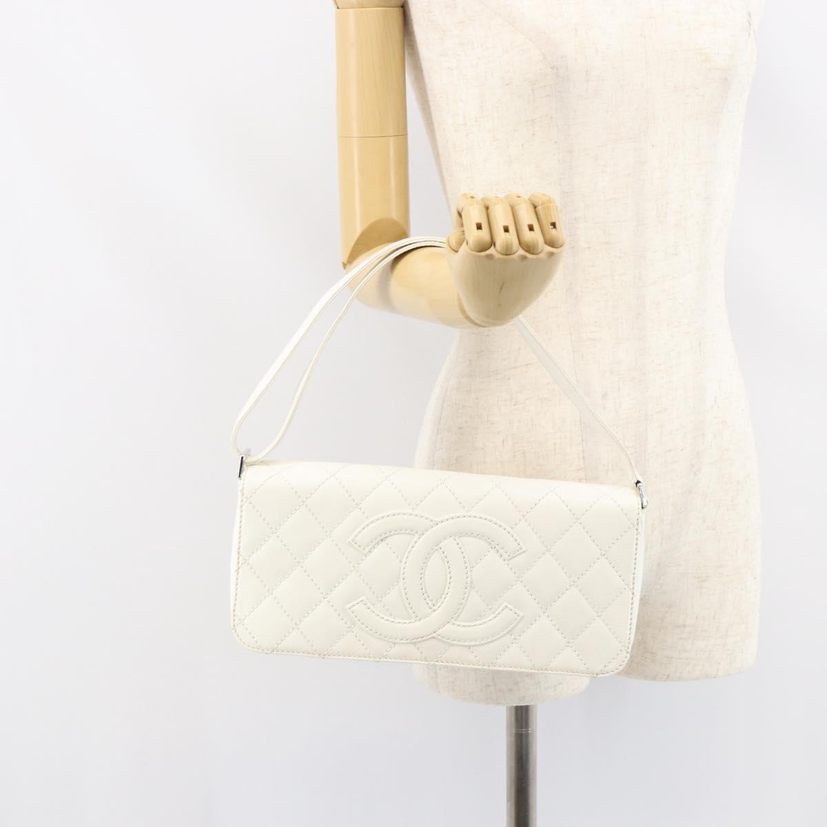 CHANEL Matelasse Chain Shoulder Bag Caviar Skin White Silver CC Auth am10305V