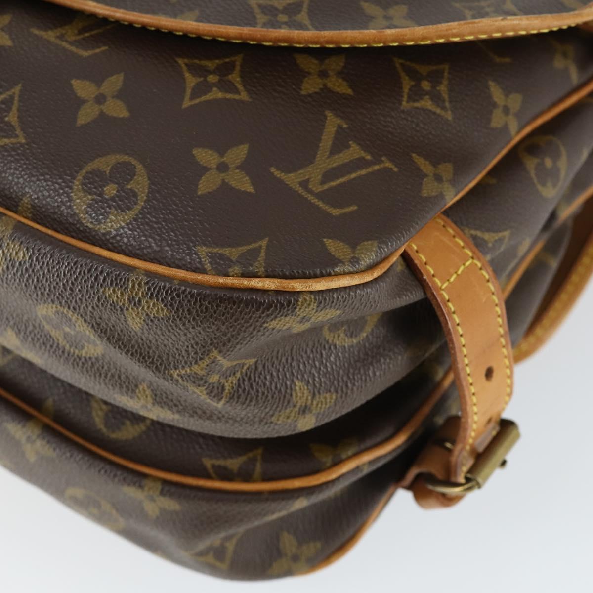 LOUIS VUITTON Monogram Saumur 30 Shoulder Bag M42256 LV Auth am10418