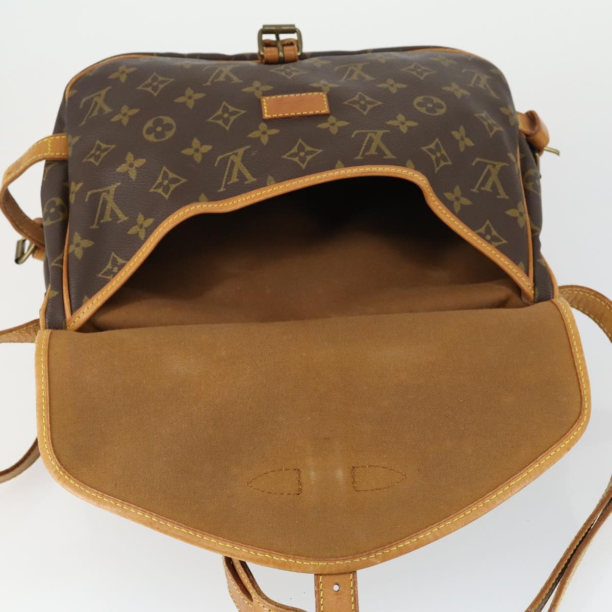 LOUIS VUITTON Monogram Saumur 30 Shoulder Bag M42256 LV Auth am10418