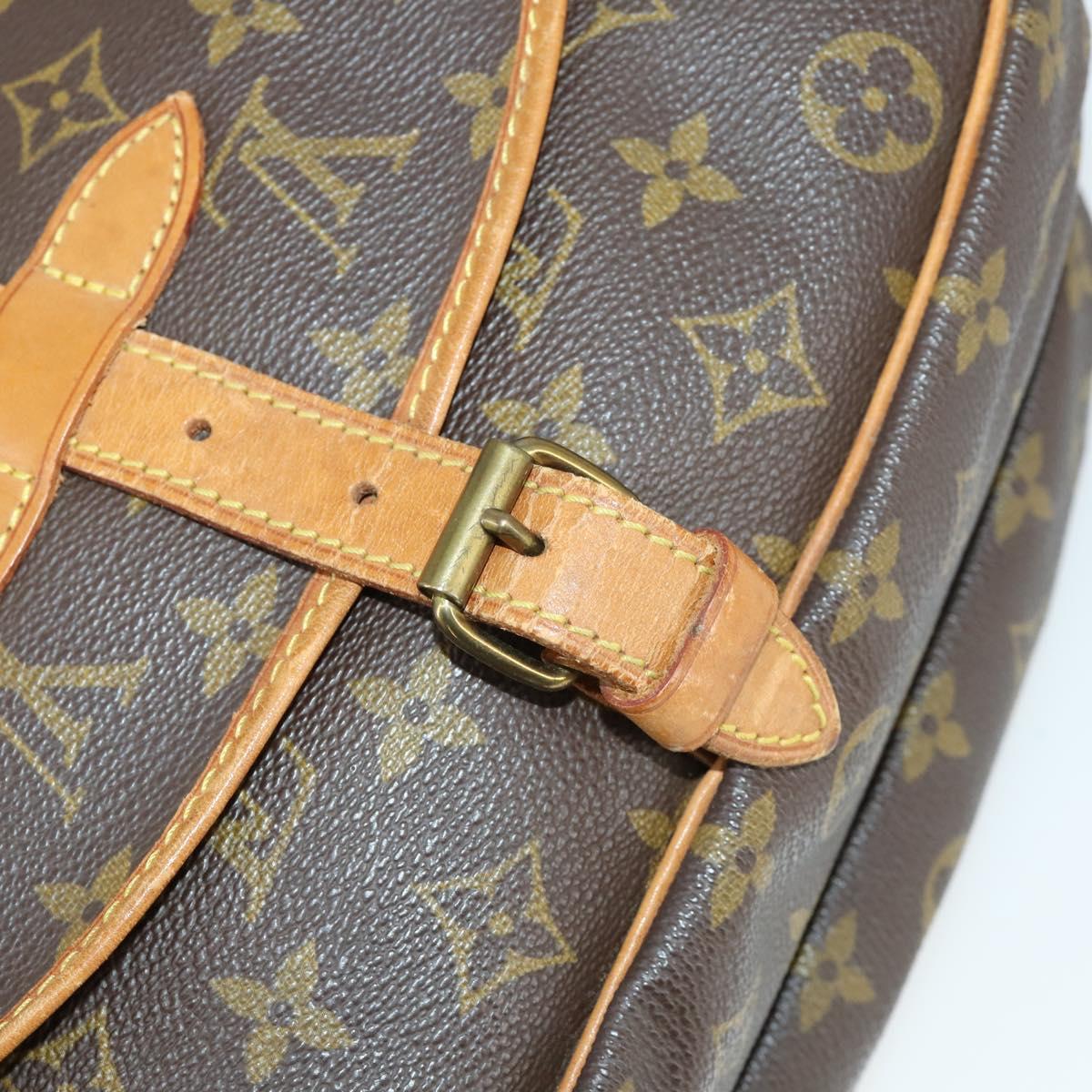 LOUIS VUITTON Monogram Saumur 30 Shoulder Bag M42256 LV Auth am10418