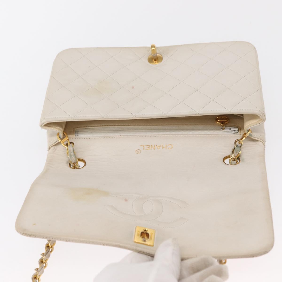 CHANEL Matelasse Turn Lock Chain Bag Lamb Skin White Gold CC Auth am10500