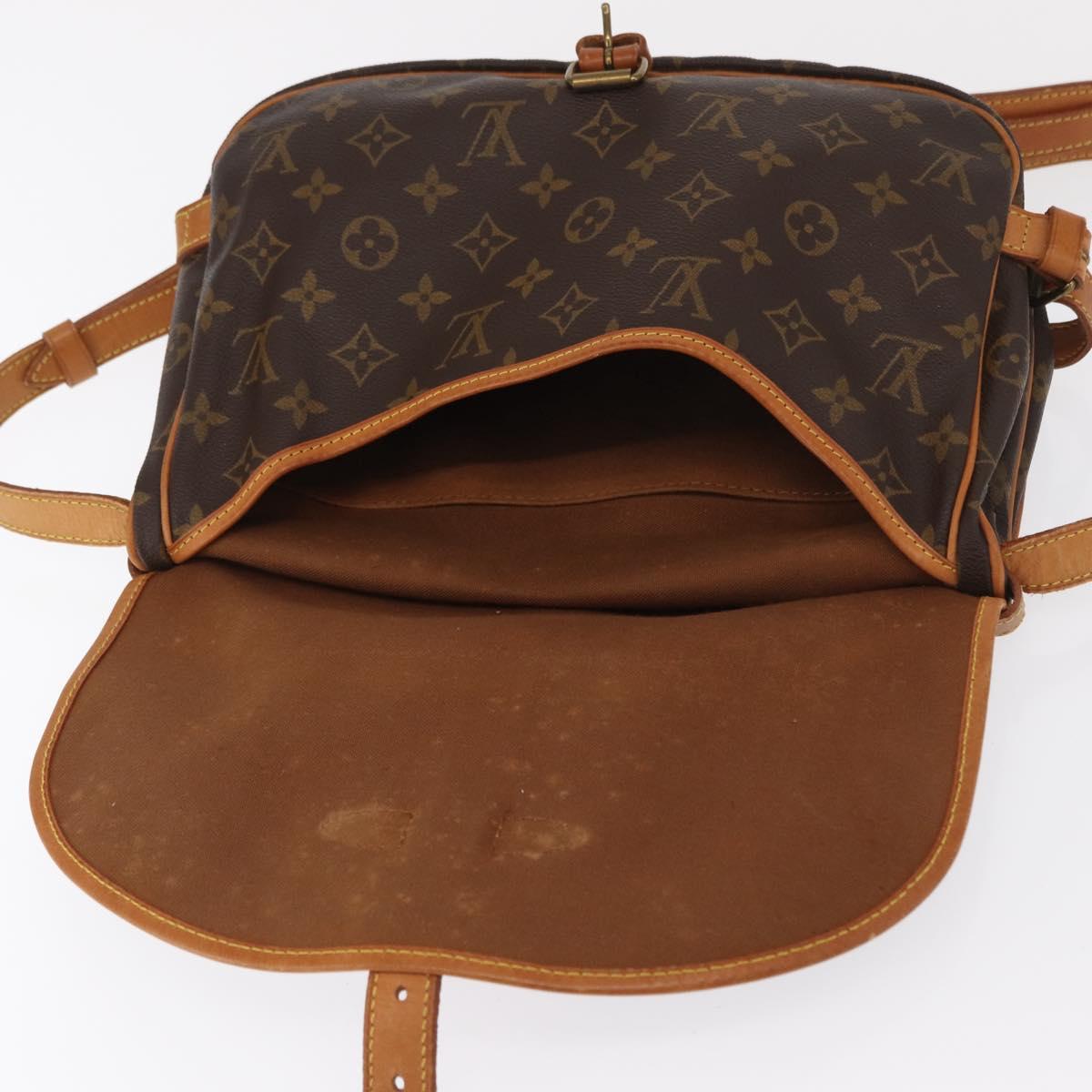 LOUIS VUITTON Monogram Saumur 30 Shoulder Bag M42256 LV Auth am10631