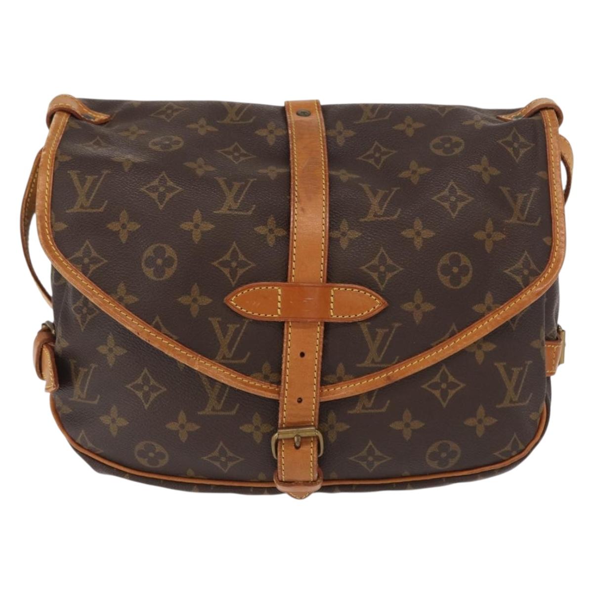 LOUIS VUITTON Monogram Saumur 30 Shoulder Bag M42256 LV Auth am10631