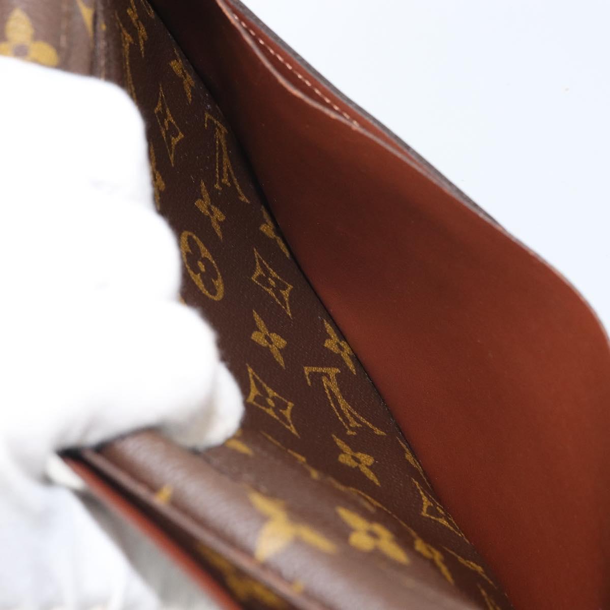 LOUIS VUITTON Monogram Poche Escapade Travel Case M60113 LV Auth am10772