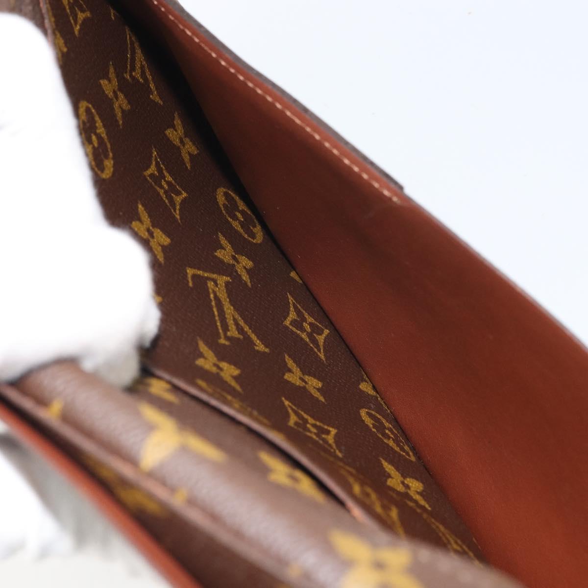 LOUIS VUITTON Monogram Poche Escapade Travel Case M60113 LV Auth am10772