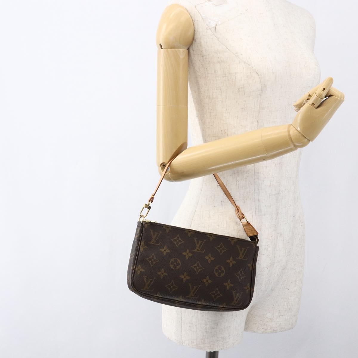 LOUIS VUITTON Monogram Pochette Accessoires Pouch M51980 LV Auth am10813SAV