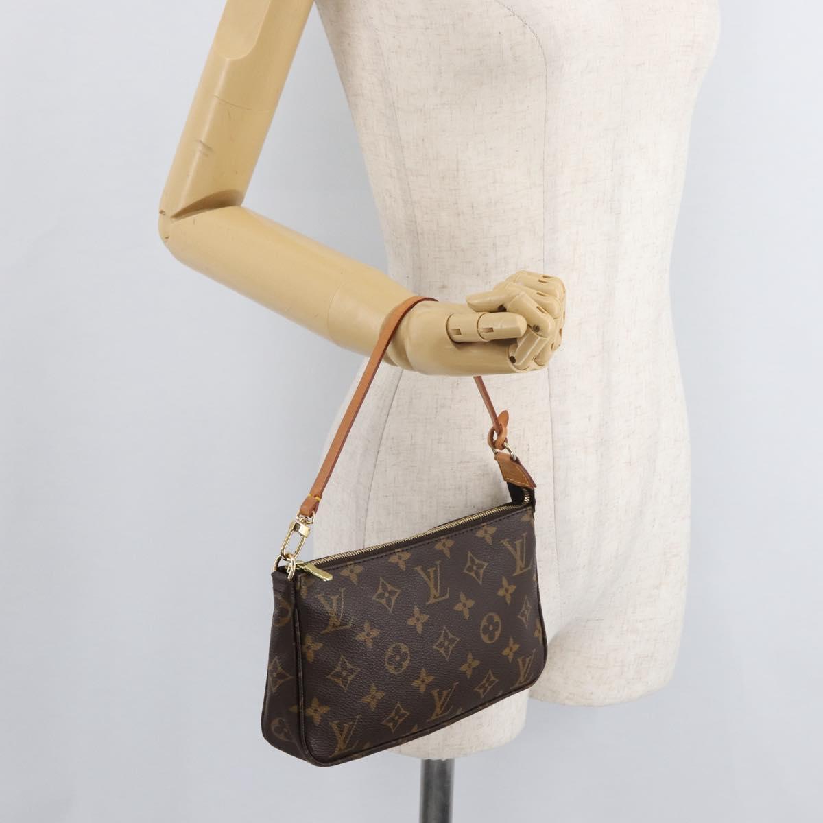 LOUIS VUITTON Monogram Pochette Accessoires Pouch M51980 LV Auth am11402V