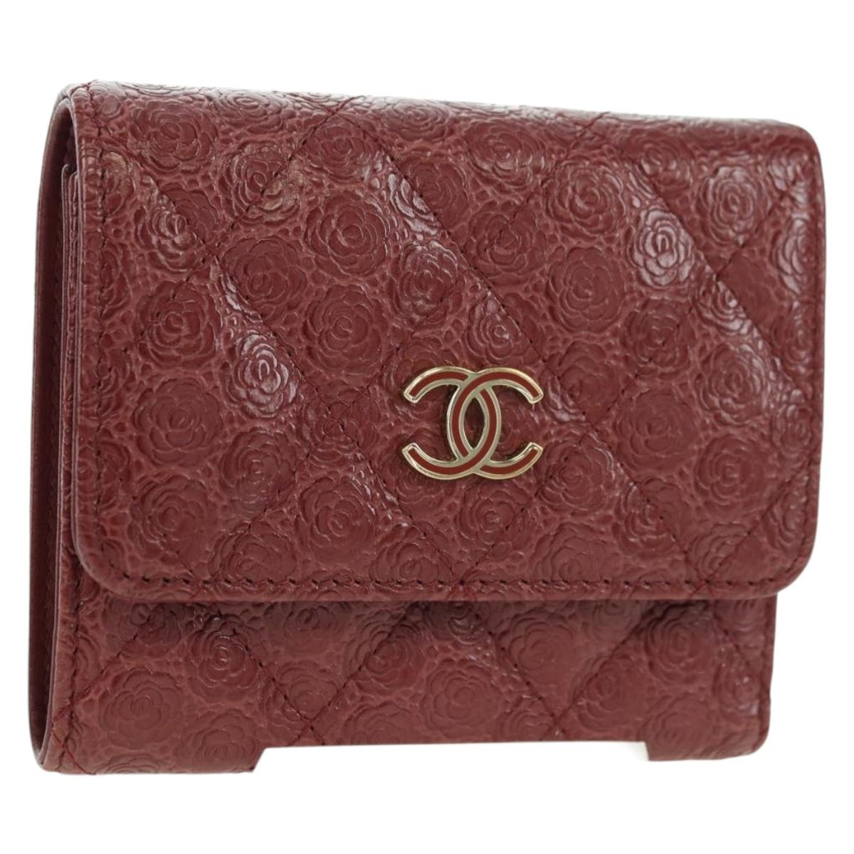 CHANEL Camelia Trifold Wallet Leather Bordeaux Gold CC Auth am11479M