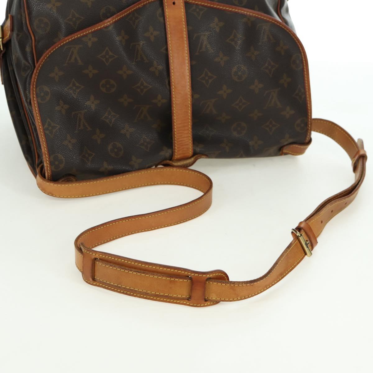LOUIS VUITTON Monogram Saumur 35 Shoulder Bag M42254 LV Auth am11646A